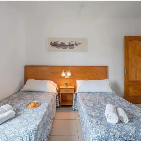 Apartment Infinity Pool Views 2 Floritas