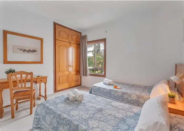 Infinity Pool Views 2 Floritas Playa de las Americas (Tenerife)